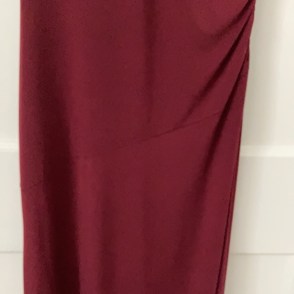 Maroon stretch dress - Picture 8 of 8